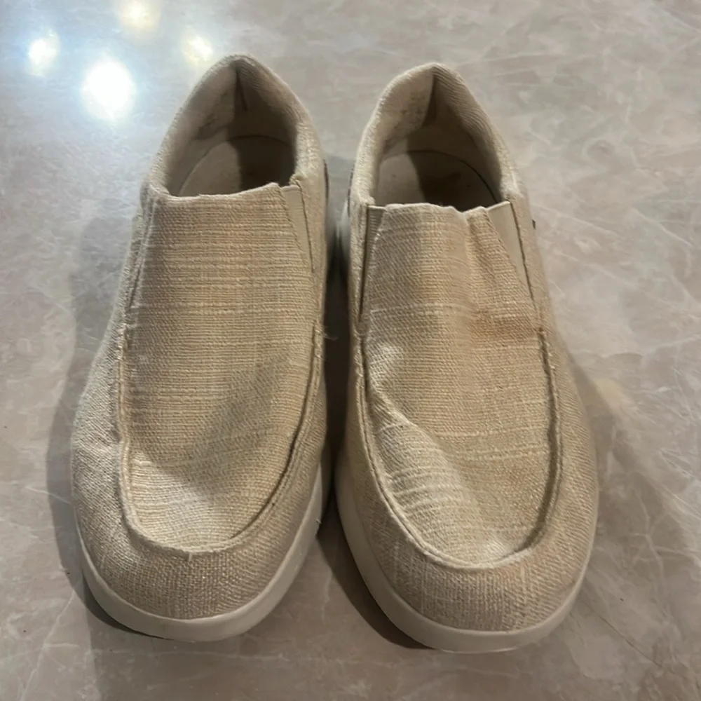 Men's Beige Slip-On Loafers‎